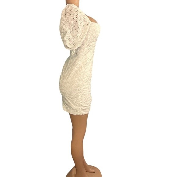 3/$30 🍂 Lilly Pulitzer Kay Short Sleeve Eyelet Dress White - Picture 5 of 8